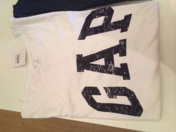Blusa GAP feminina
