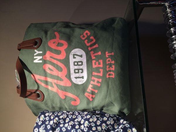 Bolsa aeropostale